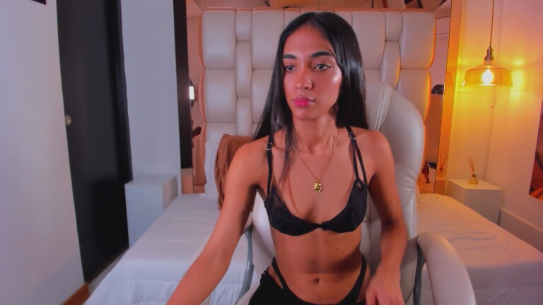 AnikaHunter's Streamate show and profile