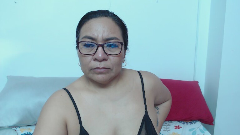 AnaSmile's Streamate show and profile