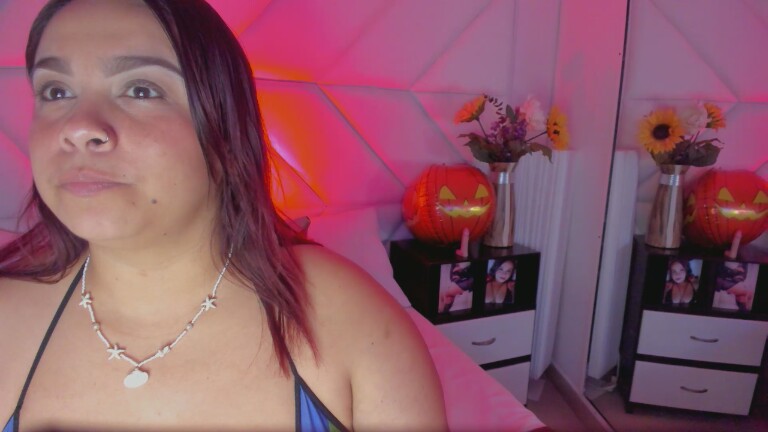 Nina_Lisboah's Streamate show and profile