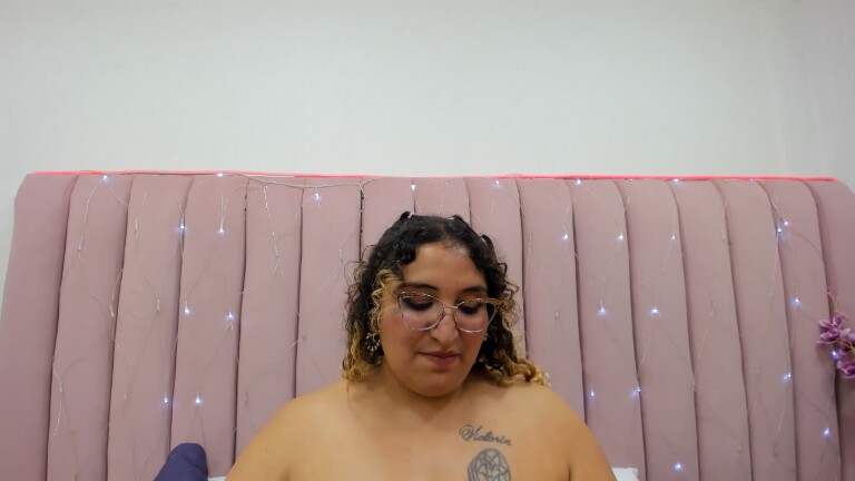 Sweet_X's Streamate show and profile