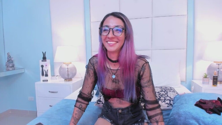 LarissaRussell's Streamate show and profile