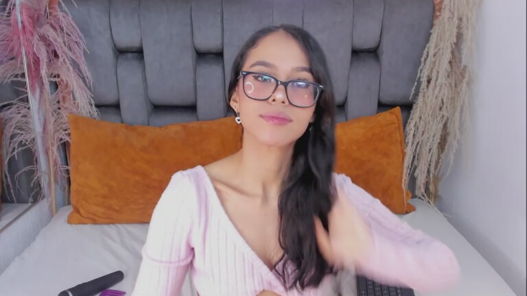 GABYHANK's Streamate show and profile