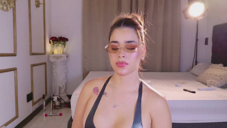 RoseDelic's Streamate show and profile