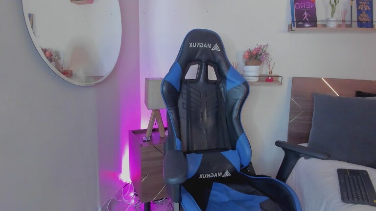 imlucyferreira's Streamate show and profile