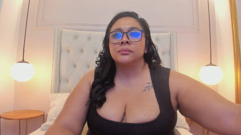 ViickyLee's Streamate show and profile