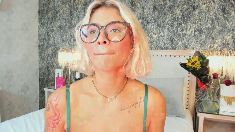 EviilAngel's Streamate show and profile