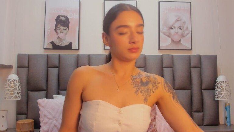 ValenWill's Streamate show and profile