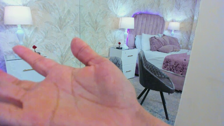 AlaskaRoss's Streamate show and profile