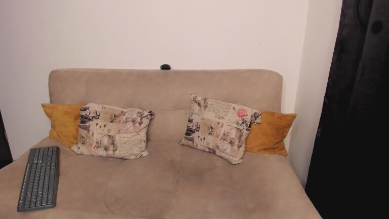 AliceeSecret's Streamate show and profile