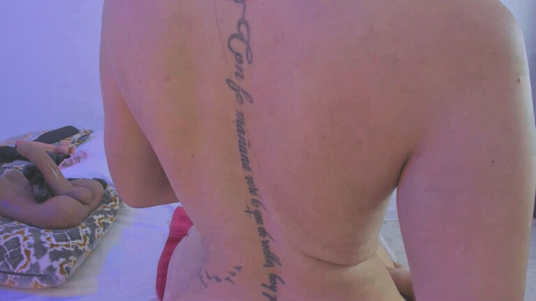 IsabelOrtega's Streamate show and profile