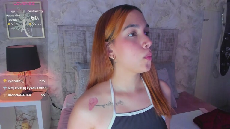 AdeleAnderson's Streamate show and profile