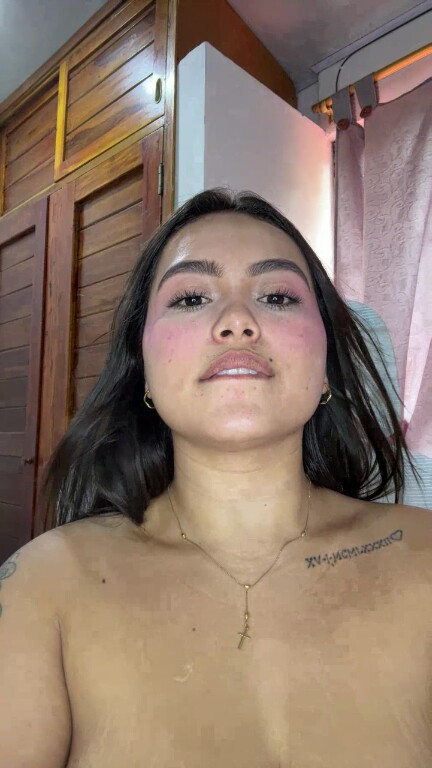 Evelin_Lombardi's Streamate show and profile