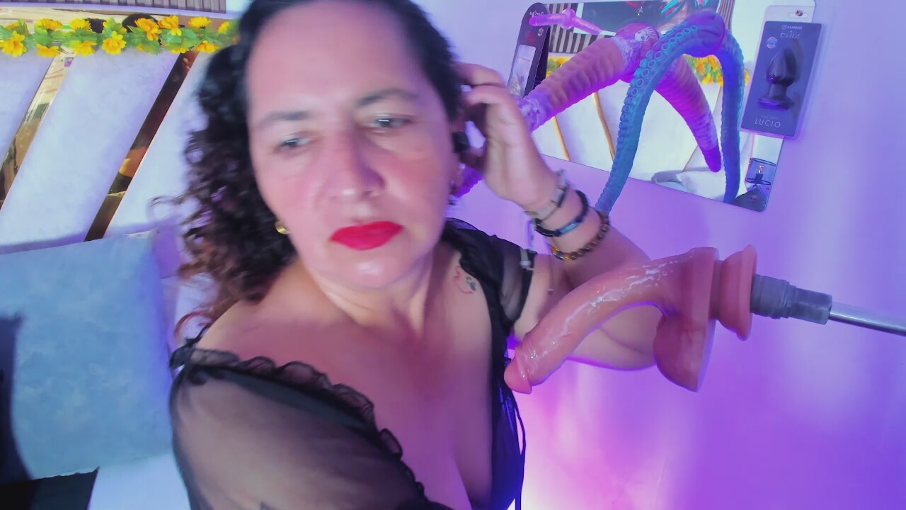 Luna_Mature