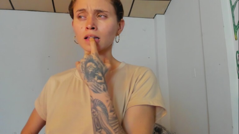 Sophiamiller18's Streamate show and profile