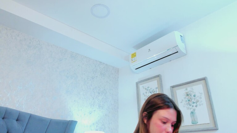 SusyBlair's Streamate show and profile