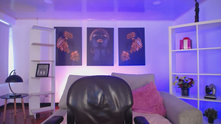 PinkMakka's Streamate show and profile