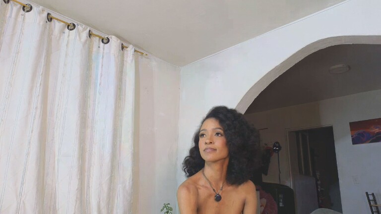 Julianita_Toro's Streamate show and profile