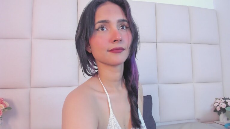 SamanthaLevy's Streamate show and profile