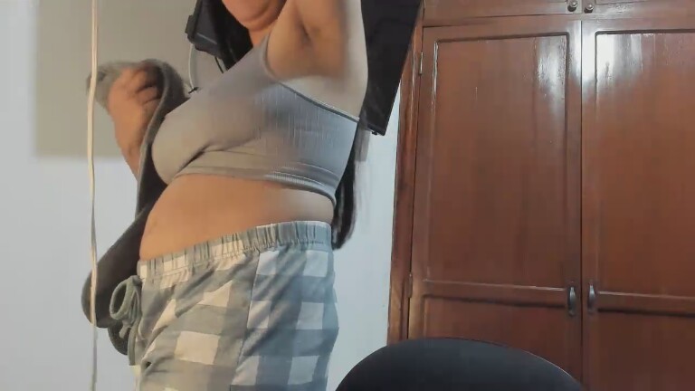 Danilu18's Streamate show and profile