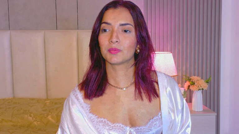 RafaellaCaruso's Streamate show and profile