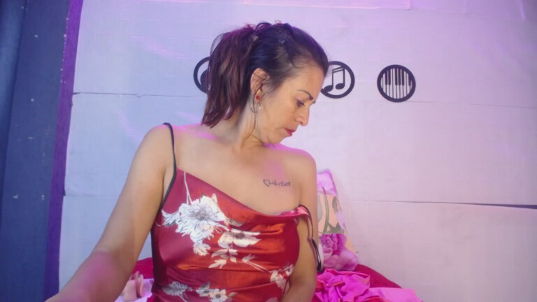 SensualsSara's Streamate show and profile