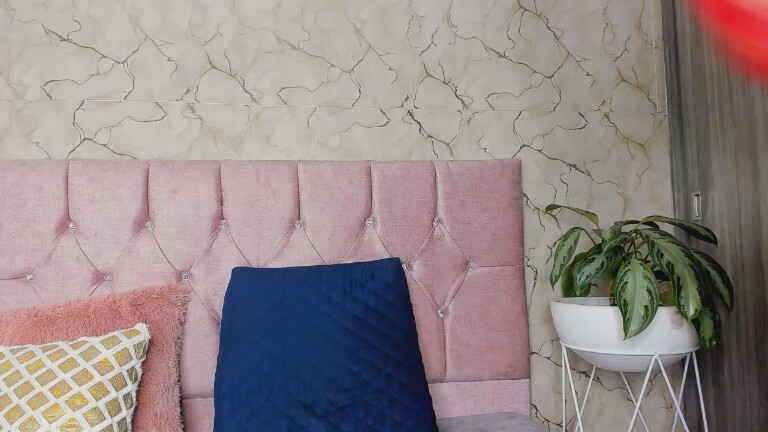 ValerinReeds's Streamate show and profile