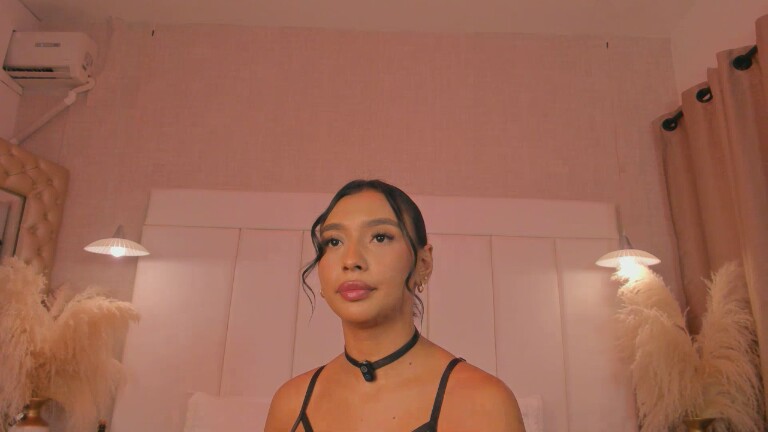 NikoJhon's Streamate show and profile