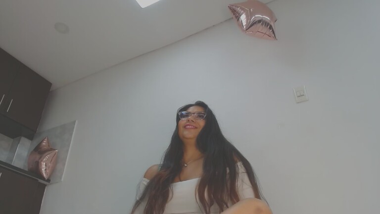 LunaDumont's Streamate show and profile