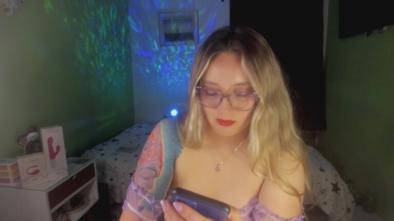 Amysweet1010's Streamate show and profile