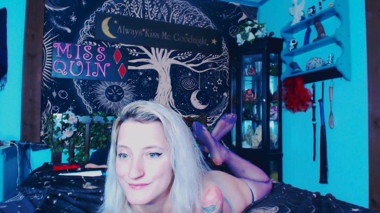 MissQuinCam's Streamate show and profile
