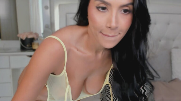 AnnyHoney's Streamate show and profile