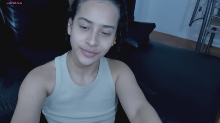 Tamara_Hiilton's Streamate show and profile