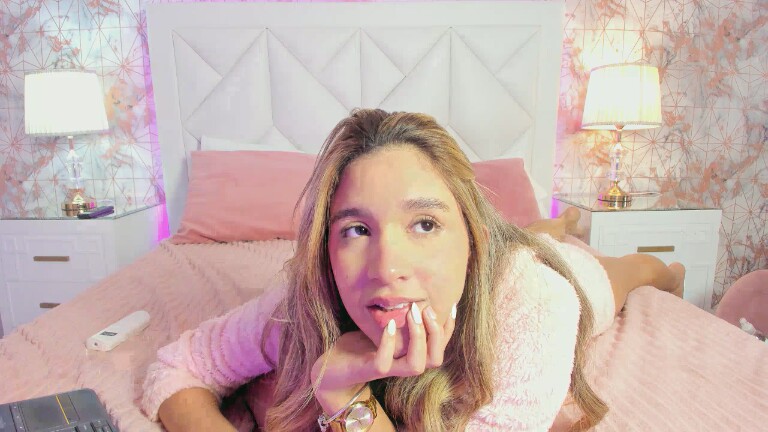 AriannaDuque's Streamate show and profile